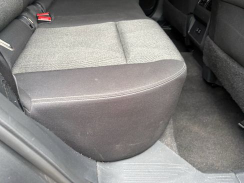 Used 2024 Nissan Rogue SV AWD/4WD image 24