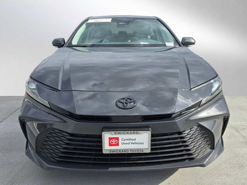 Used 2026 Toyota Camry LE image 8