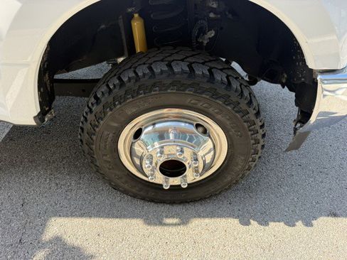 Used 2017 Ford F350 XL w/ Power Equipment Group AWD/4WD image 17
