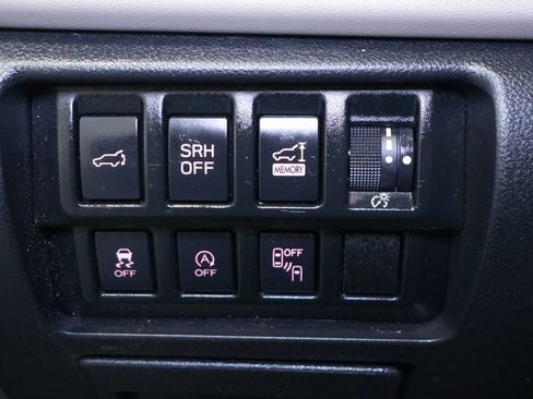 Used 2023 Subaru Forester Limited w/ Popular Package #3 image 43