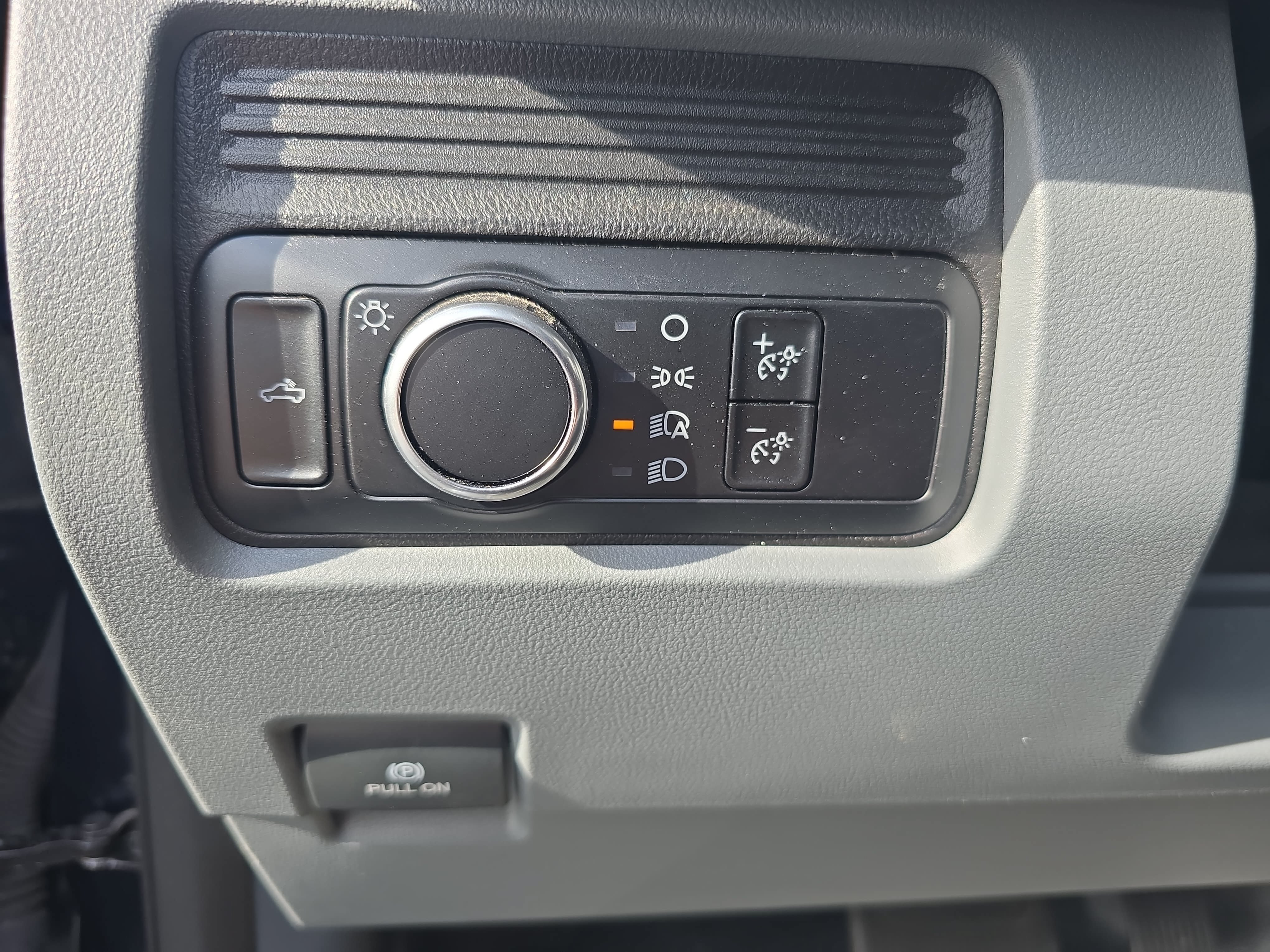 Used 2024 Ford F250 XL AWD/4WD image 24