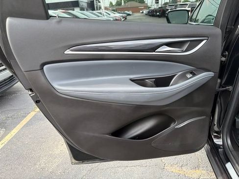 Used 2019 Buick Enclave Essence AWD/4WD image 13
