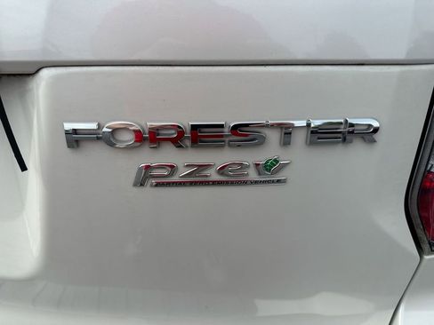 Used 2015 Subaru Forester 2.5i Touring w/ Protection Package #2 AWD/4WD image 26