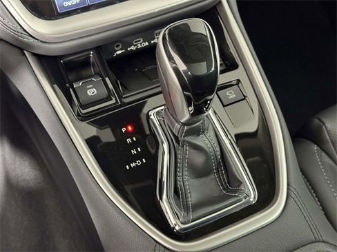 Used 2025 Subaru Outback Touring XT image 29