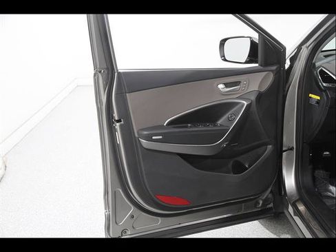 Used 2014 Hyundai Santa Fe Sport w/ Technology Package 04 FWD image 4