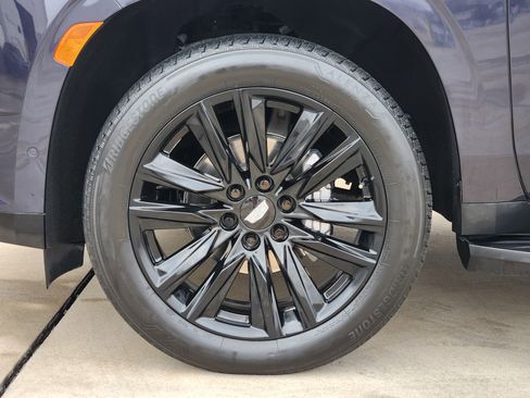 Used 2023 Cadillac Escalade Sport image 9