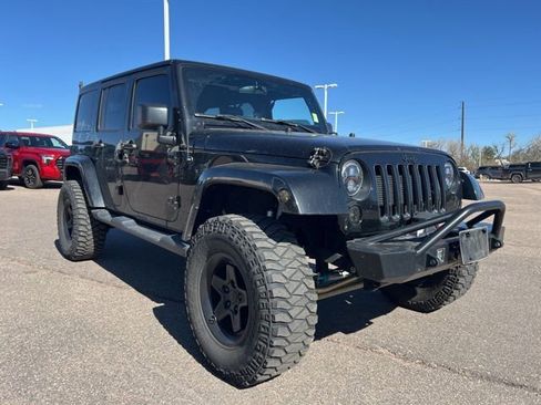 Used 2016 Jeep Wrangler Unlimited Sahara image 8