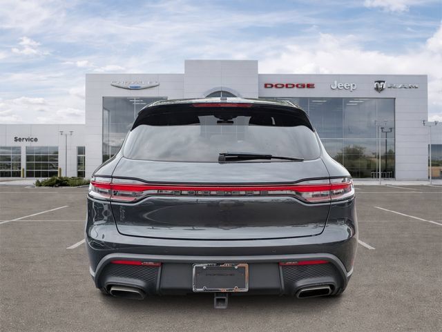 Used 2023 Porsche Macan AWD/4WD image 5