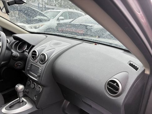 Used 2013 Nissan Rogue SV w/ Premium Pkg AWD/4WD image 2