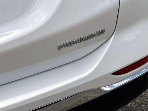 Certified 2020 Chevrolet Equinox Premier FWD image 11