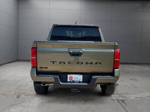 Used 2024 Toyota Tacoma TRD Off-Road w/ TRD Off Road Premium Package AWD/4WD image 97