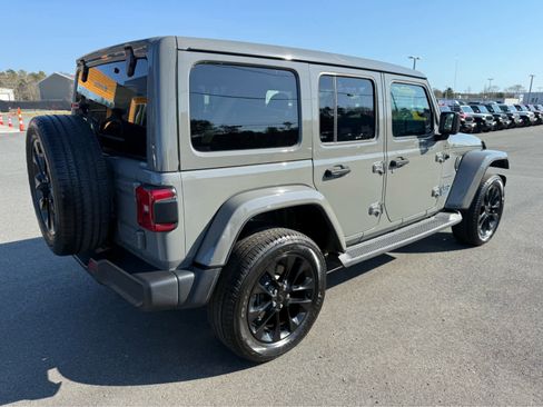 Used 2023 Jeep Wrangler Sahara w/ Cold Weather Group image 14