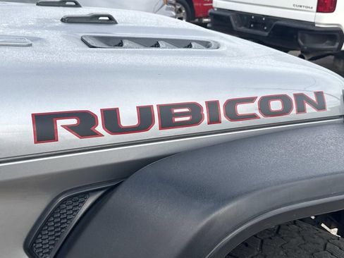 Used 2021 Jeep Gladiator Rubicon image 3