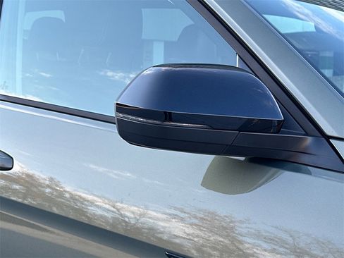 Used 2025 Volkswagen Atlas Peak Edition SE image 10