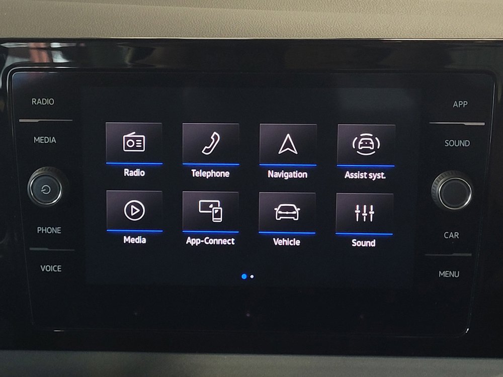 Used 2025 Volkswagen Jetta SE FWD image 25