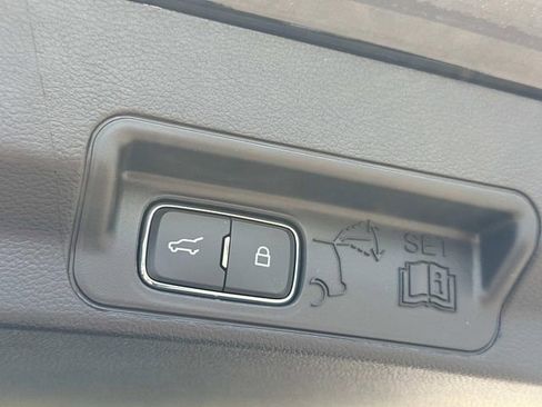 New 2025 Ford Explorer Active w/ Active Comfort Package image 26