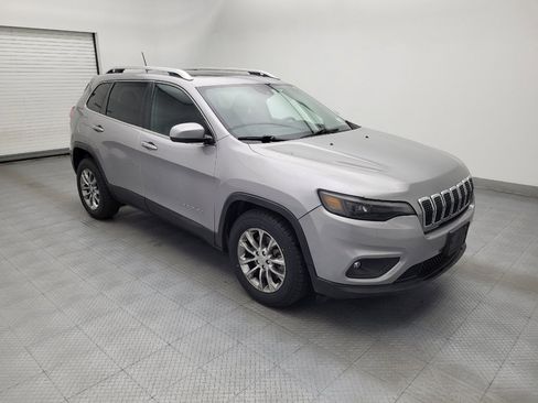 Used 2021 Jeep Cherokee Latitude Plus w/ Sun & Sound Group FWD image 11