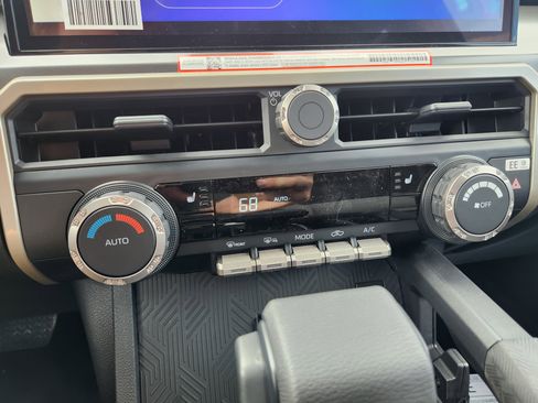 New 2026 Toyota Tacoma TRD Off-Road AWD/4WD image 14