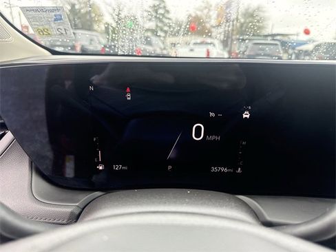 Used 2024 Buick Encore GX Sport Touring image 15