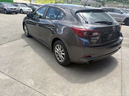 Used 2017 MAZDA MAZDA3 Sport FWD image 6