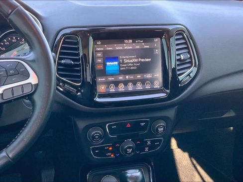 Used 2020 Jeep Compass Limited AWD/4WD image 11