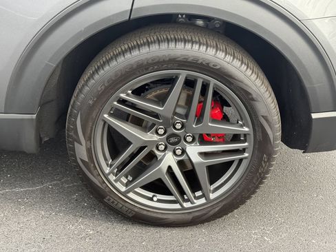 Certified 2025 Ford Explorer ST AWD/4WD image 39