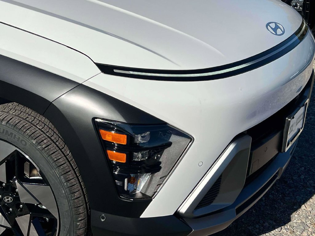 New 2027 Hyundai Kona Limited AWD/4WD image 6