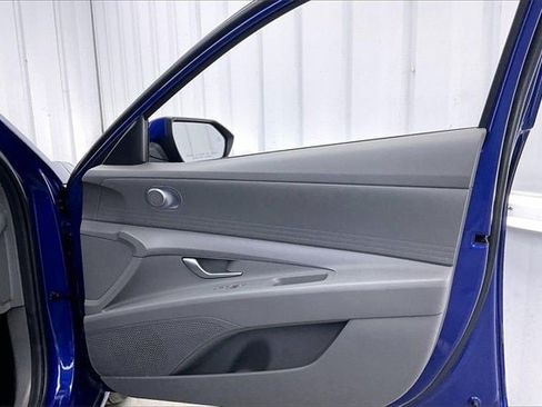 Certified 2023 Hyundai Elantra SEL w/ Cargo Package image 21