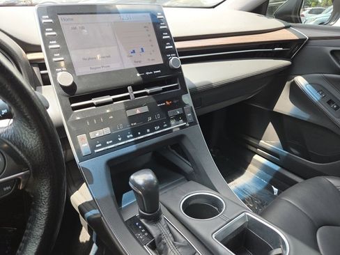 Used 2019 Toyota Avalon XLE w/ Moonroof Package FWD image 35