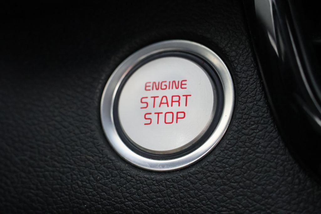 Used 2020 Kia Optima SX FWD image 17