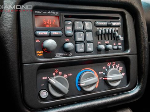 Used 2000 Pontiac Firebird Formula RWD image 17