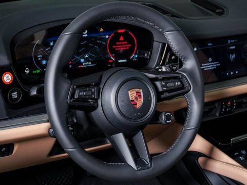 New 2026 Porsche Cayenne image 18