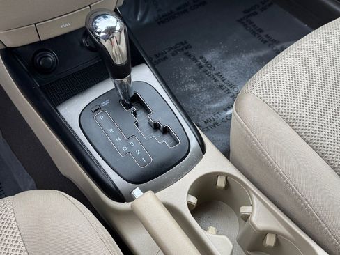 Used 2009 Hyundai Elantra image 24