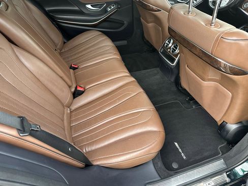 Used 2018 Mercedes-Benz S 63 AMG S 4MATIC Sedan w/ Driver Assistance Package image 21