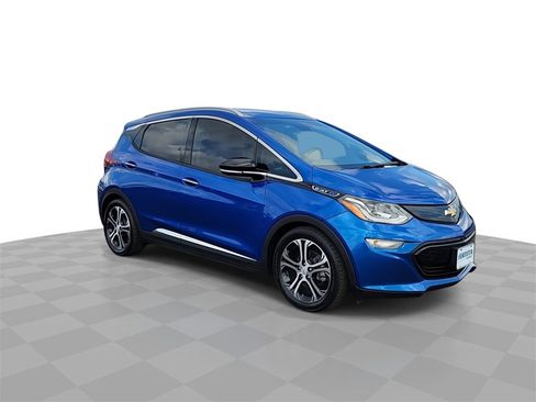 Certified 2017 Chevrolet Bolt Premier w/ Driver Confidence II Package image 2