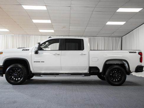 Used 2025 Chevrolet Silverado 2500 LT w/ Trail Boss Package image 5