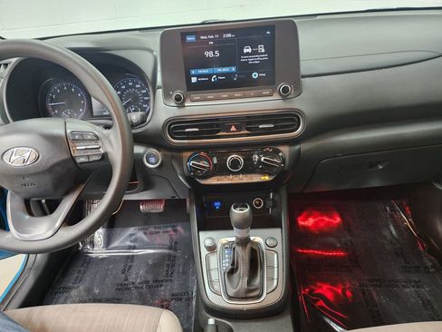 Used 2023 Hyundai Kona SEL image 17