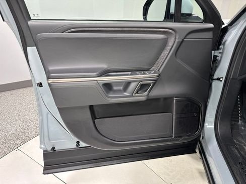 Used 2023 Rivian R1T Adventure AWD/4WD image 10