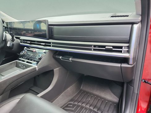Certified 2025 Hyundai Santa Fe Limited AWD/4WD image 19