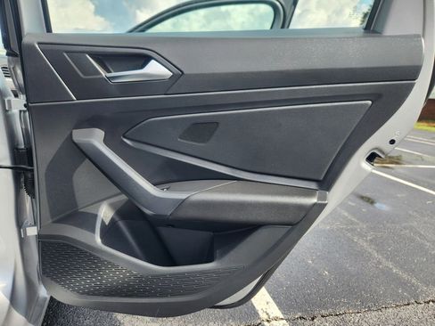 Used 2020 Volkswagen Jetta SE w/ SE Cold Weather Package image 12