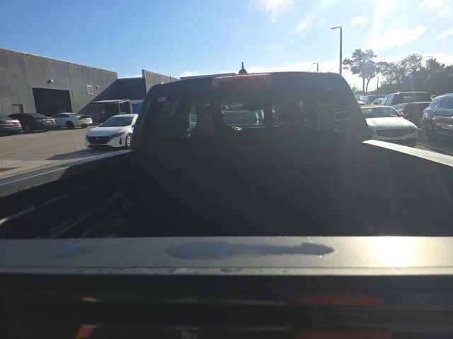 Used 2020 GMC Canyon SLE w/ Driver Alert Package RWD image 8