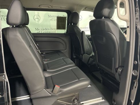 Used 2023 Mercedes-Benz Metris Passenger image 20