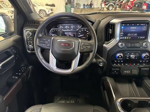 Used 2019 GMC Sierra 1500 SLT w/ SLT Premium Plus Package AWD/4WD image 17