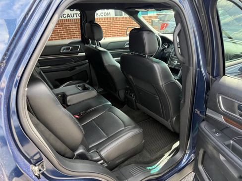 Used 2016 Ford Explorer Limited w/ Equipment Group 301A AWD/4WD image 19