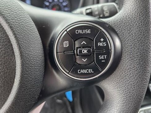 Used 2021 Kia Soul LX FWD image 11