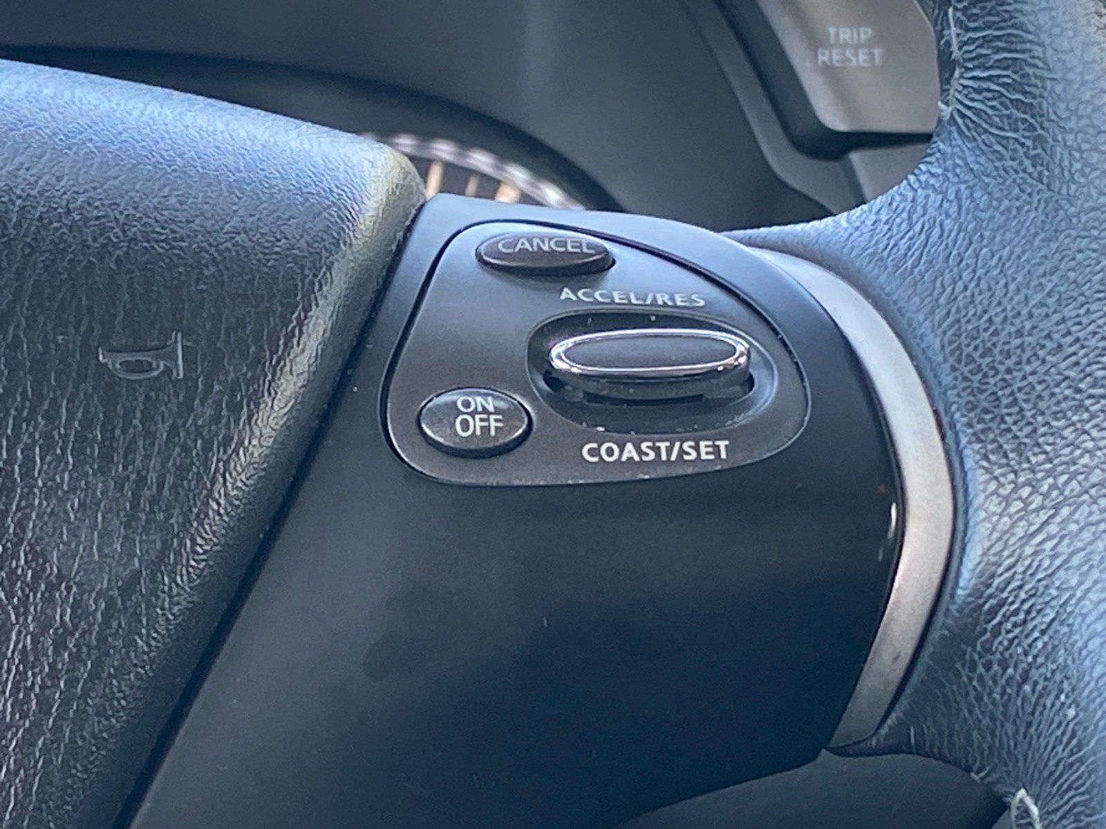 Used 2018 INFINITI QX60 FWD w/ Premium Plus Package image 8