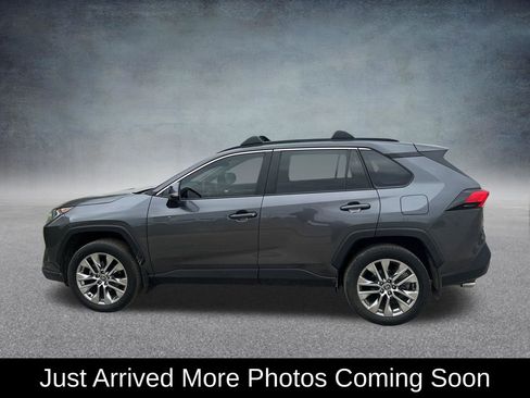 Used 2021 Toyota RAV4 XLE Premium AWD/4WD image 3