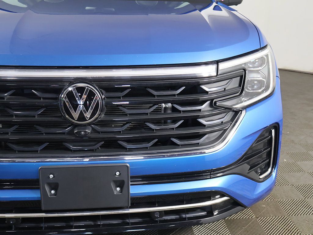 Used 2024 Volkswagen Atlas Cross Sport SEL Premium R-Line AWD/4WD image 16