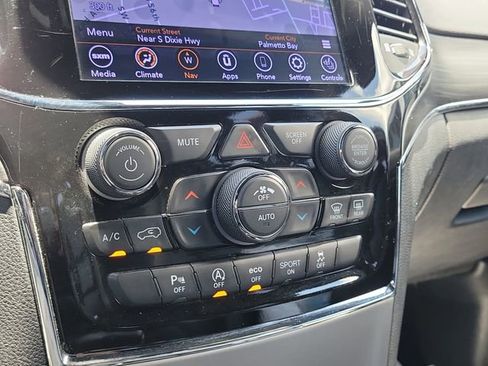 Used 2020 Jeep Grand Cherokee Limited RWD image 26