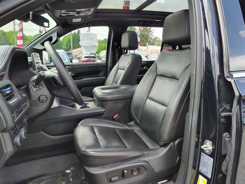 Used 2021 Chevrolet Tahoe LT w/ LT Signature Package AWD/4WD image 9